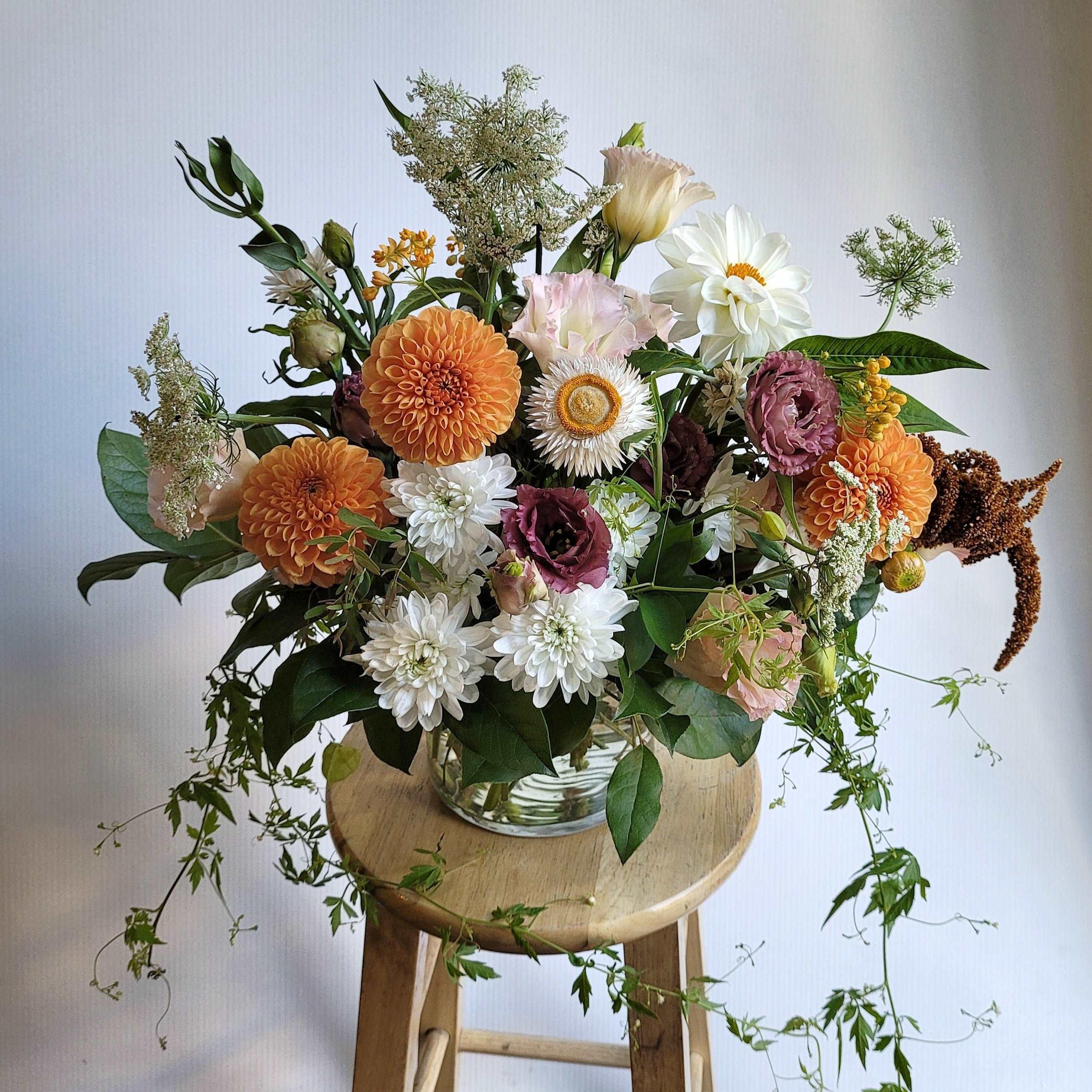 Arrangement floral funéraire bas