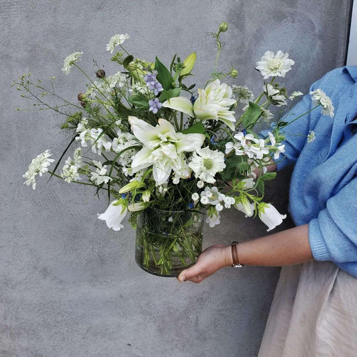 Arrangement floral funéraire bas