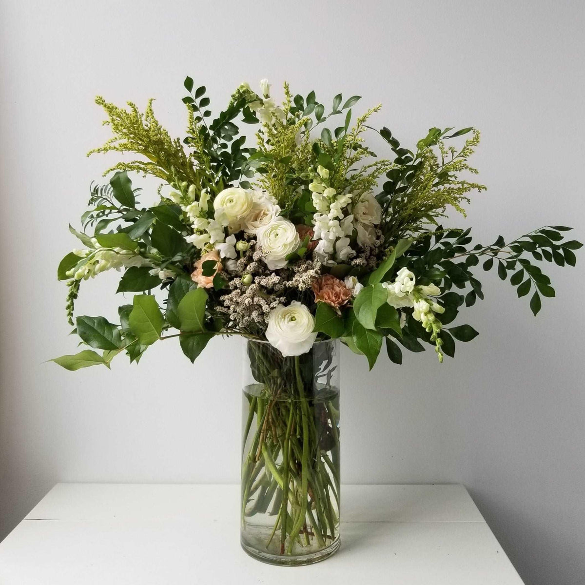 Arrangement floral funéraire haut - Oursin fleurs